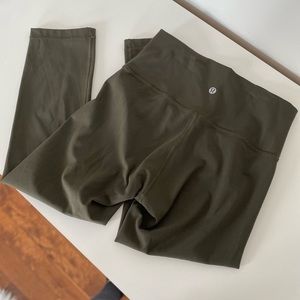 Lululemon Wunder Train 25"